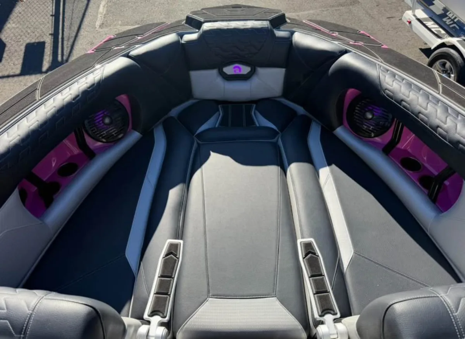 2025 Centurion Boats Ri245