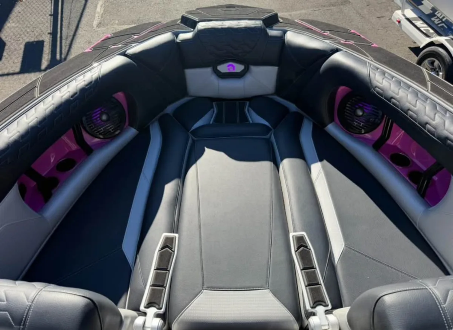 2025 Centurion Boats Ri245