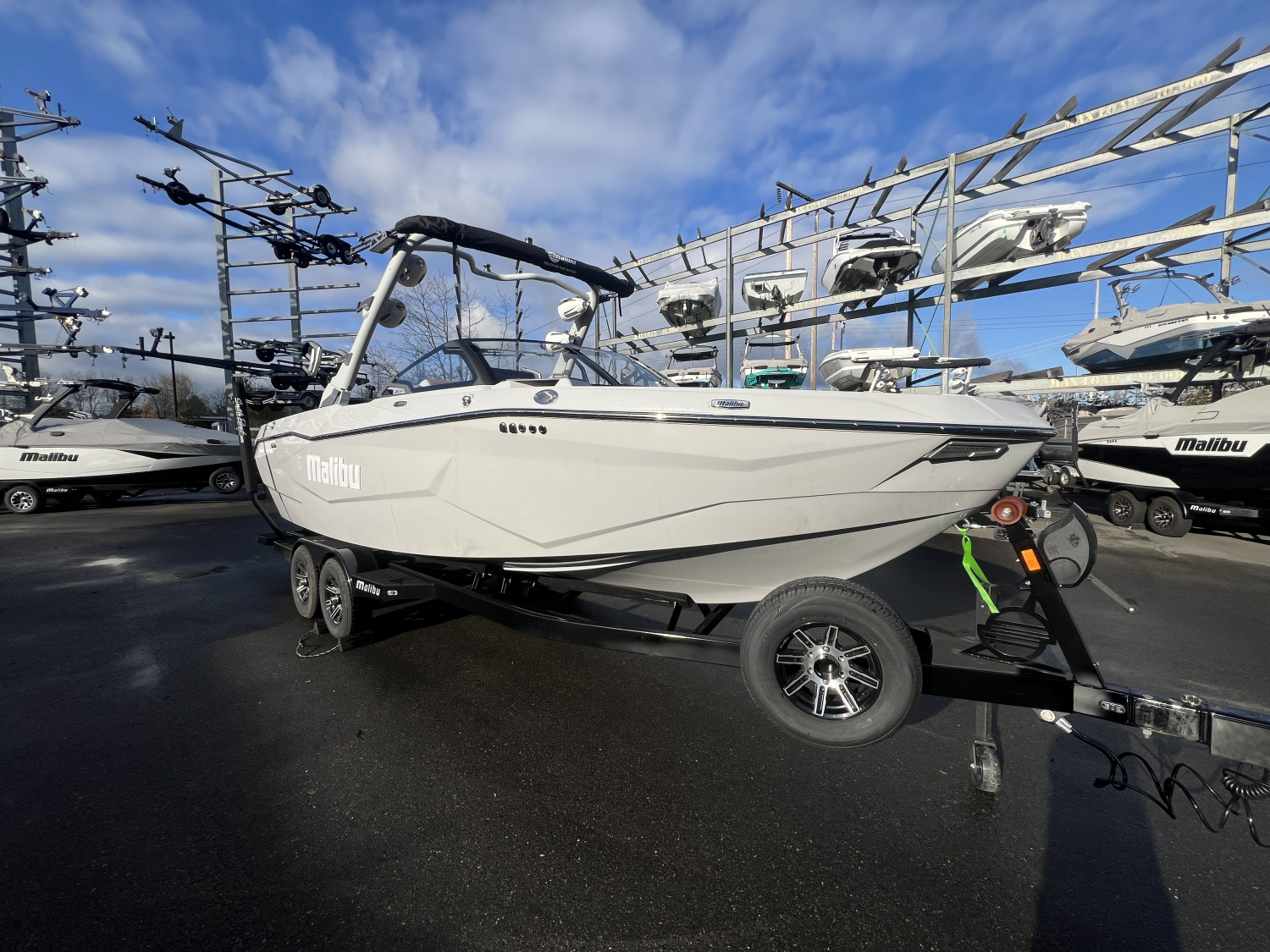 2026 Malibu 25LSV