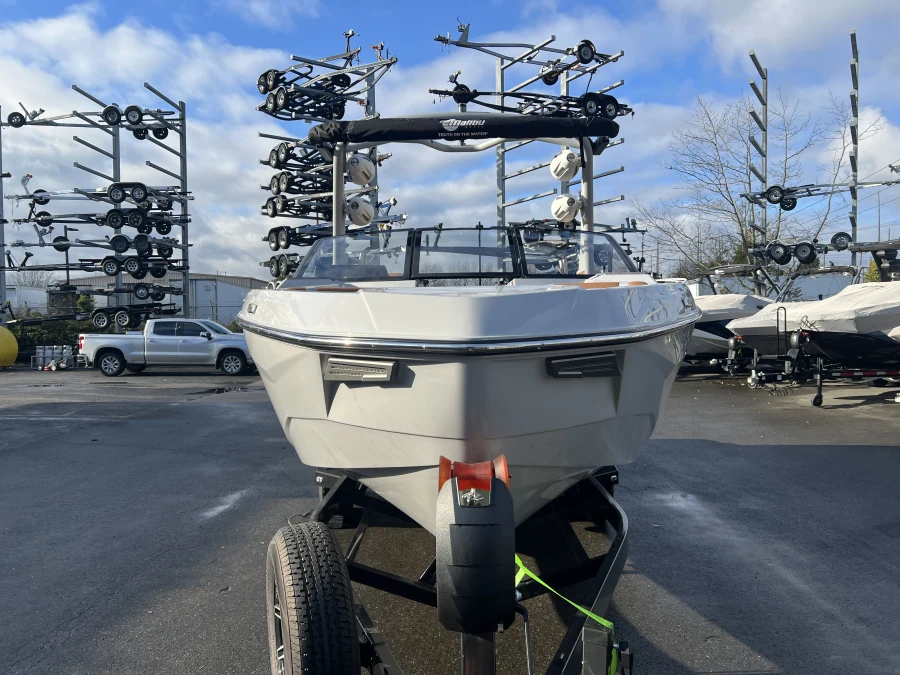 2026-malibu-wakesetter-25-lsv-142456-image4