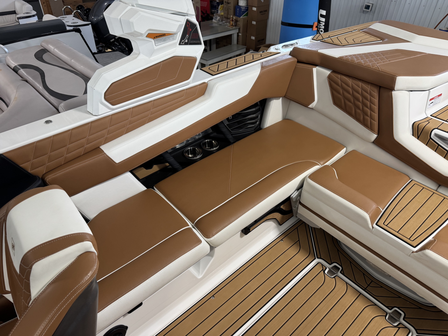 2022 Nautique G23