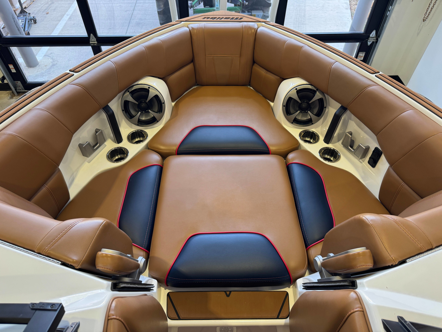 2021 Malibu Wakesetter 23 LSV