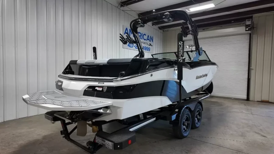 2027-mastercraft-nxt24-142463-image10