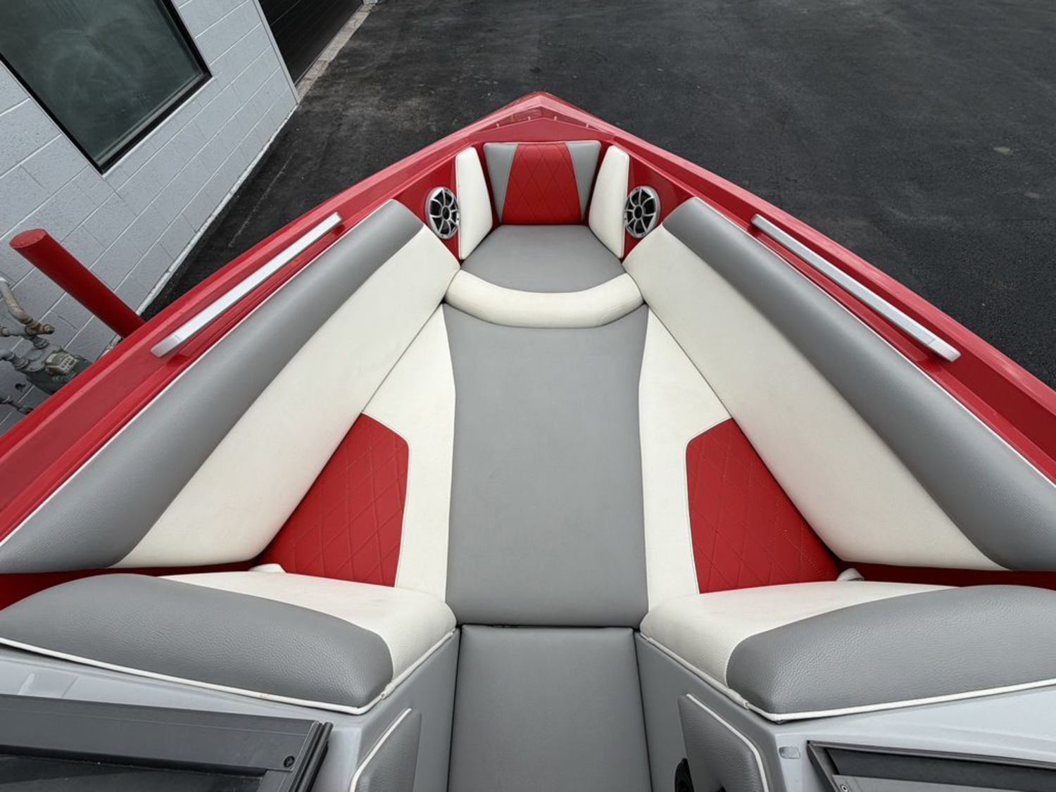 2018 Tige R23