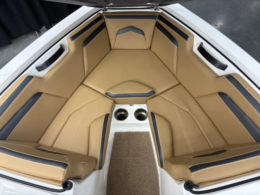 2027-mastercraft-prostar-142467-image10