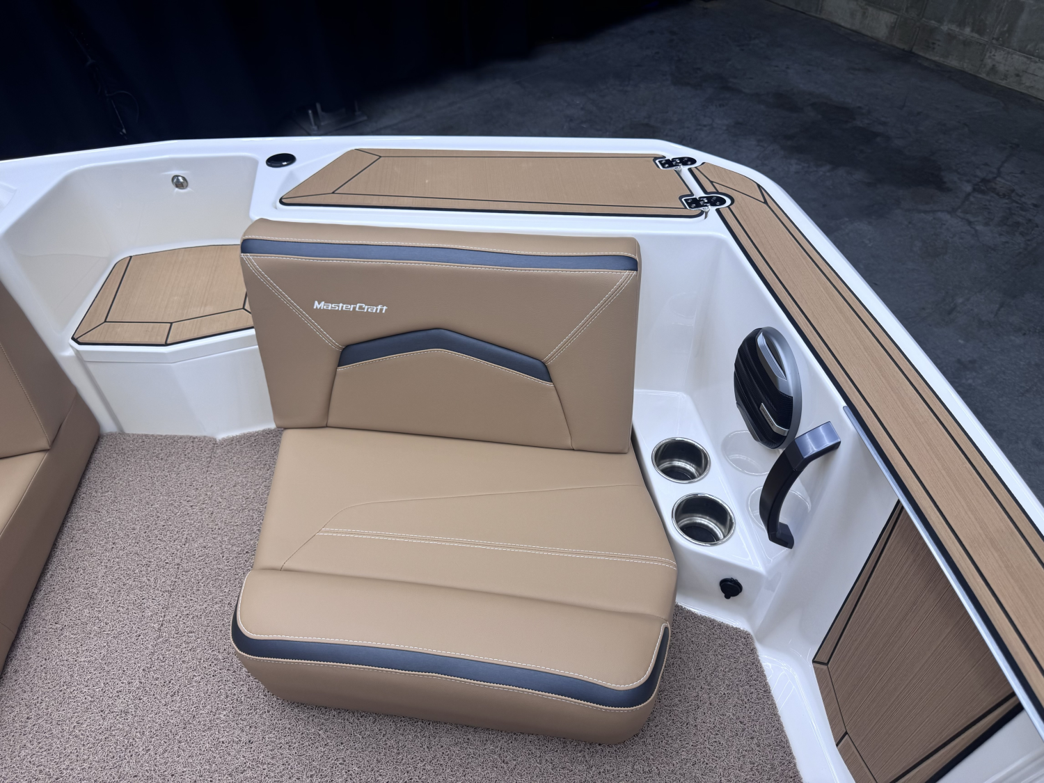 2027 MasterCraft Prostar