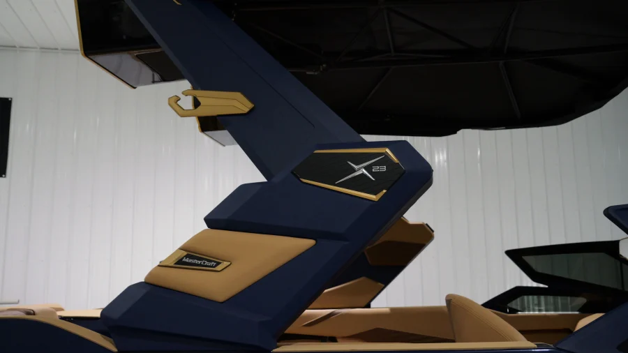 2027-mastercraft-x23-142470-image3