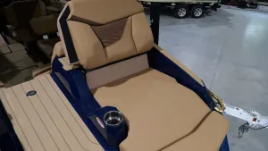 2027-mastercraft-x23-142470-image9