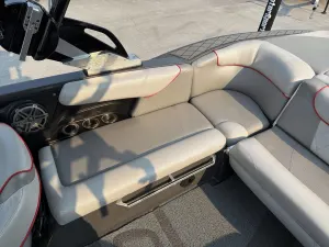 2015-mastercraft-x30-142473-image24
