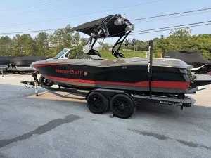 2015-mastercraft-x30-142473-image5