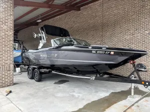 2019-mastercraft-xt25-142474-image4