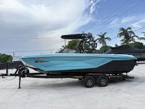 2021-nautique-g25-140313-image0.webp