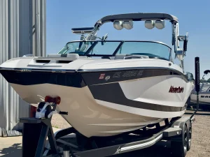 2019-mastercraft-x22-140317-image0.webp