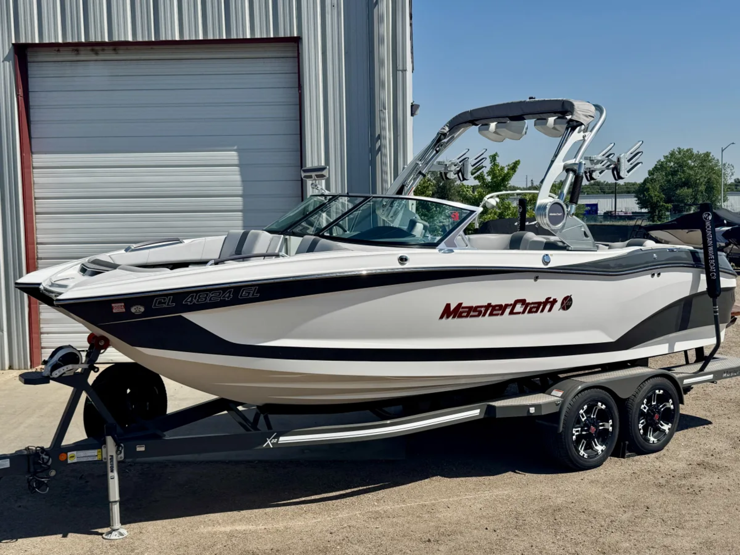 2019 MasterCraft X22 - ALMOST NEW