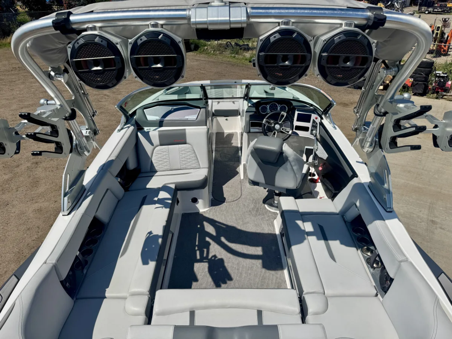 2019 MasterCraft X22 - ALMOST NEW
