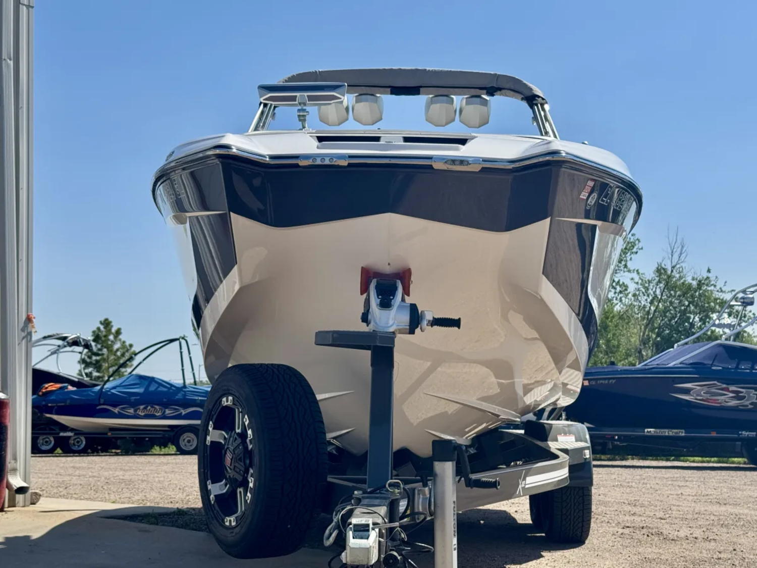 2019 MasterCraft X22 - ALMOST NEW