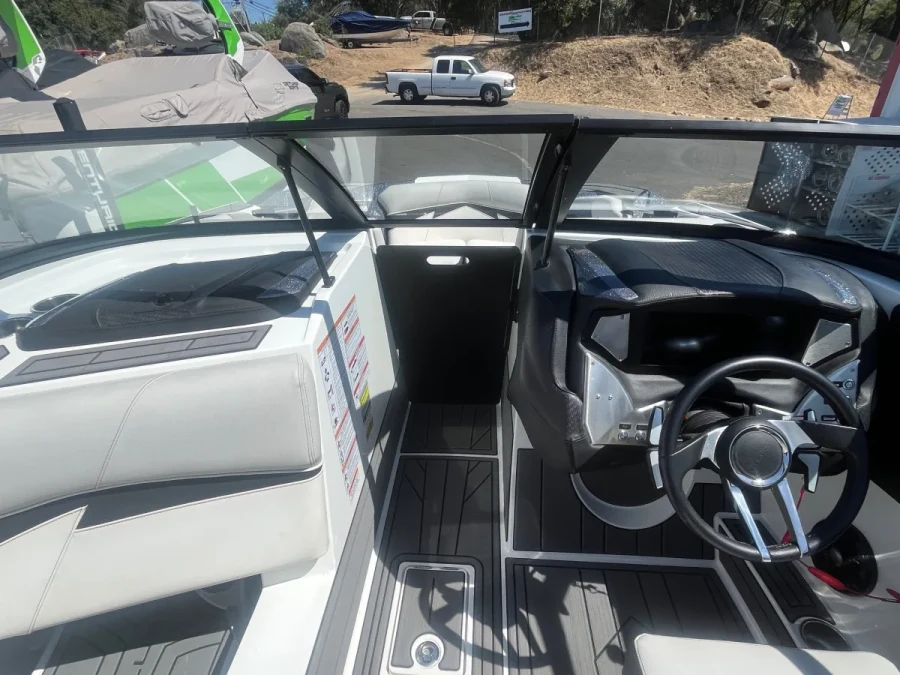2020-centurion-fi23-140318-image8.webp