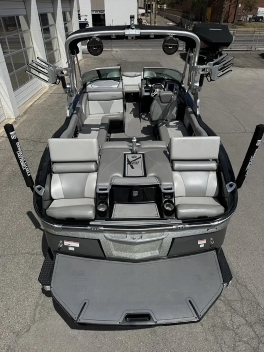 2018-mastercraft-xt23-140320-image13.webp