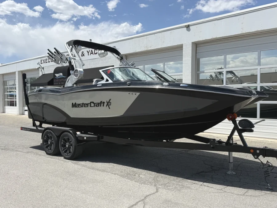 2018-mastercraft-xt23-140320-image2.webp