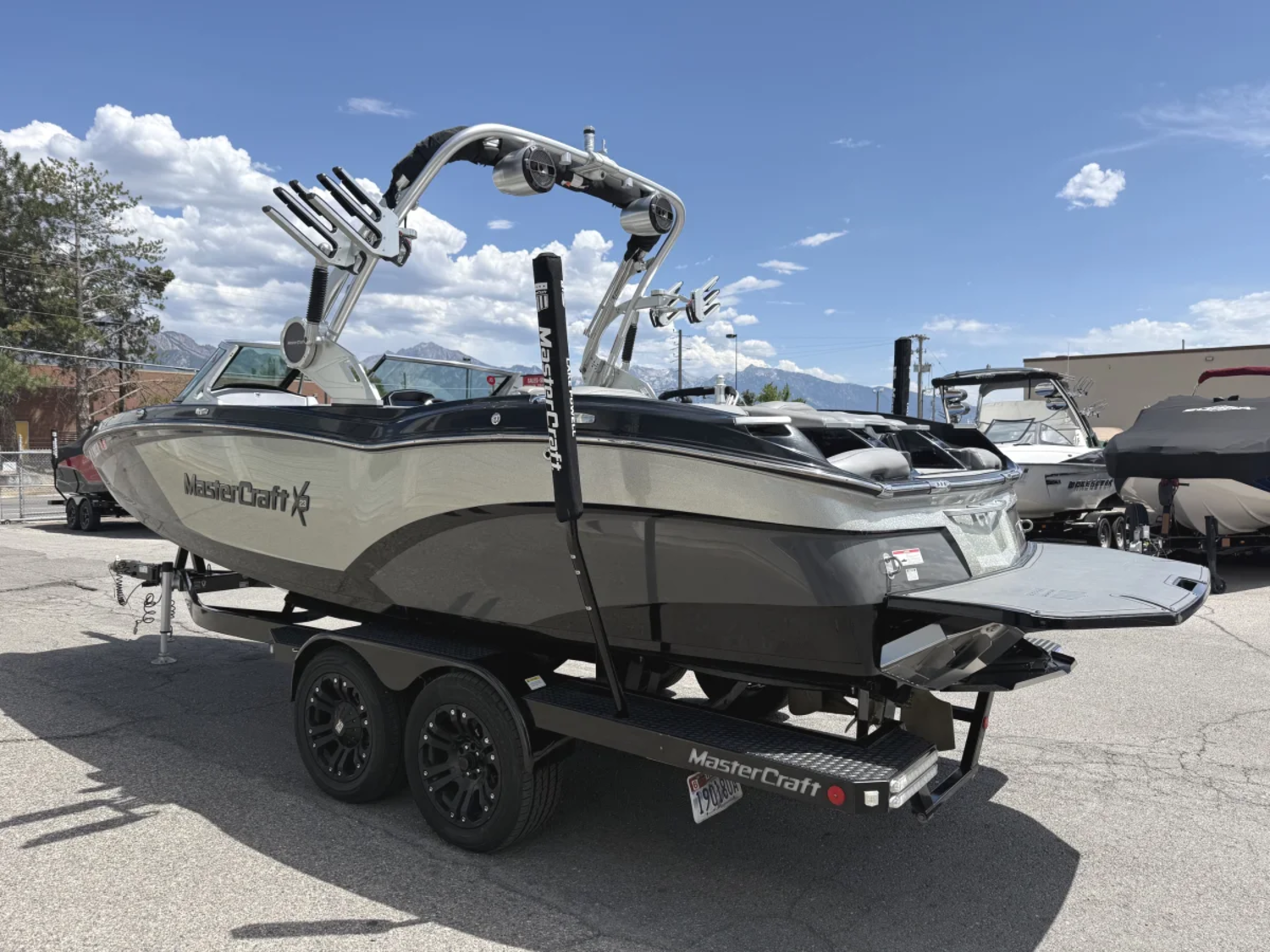 2018 23' MasterCraft X23 Bowrider