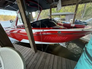 2023-malibu-wakesetter-22-lsv-140331-image0.webp