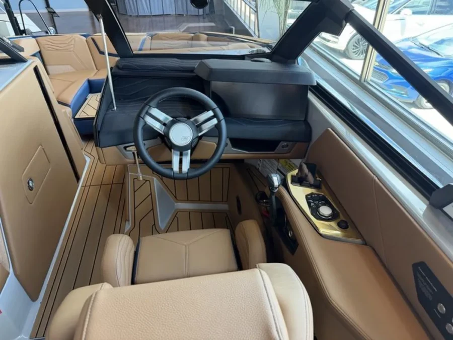 2025-nautique-g23-104873-image6.webp