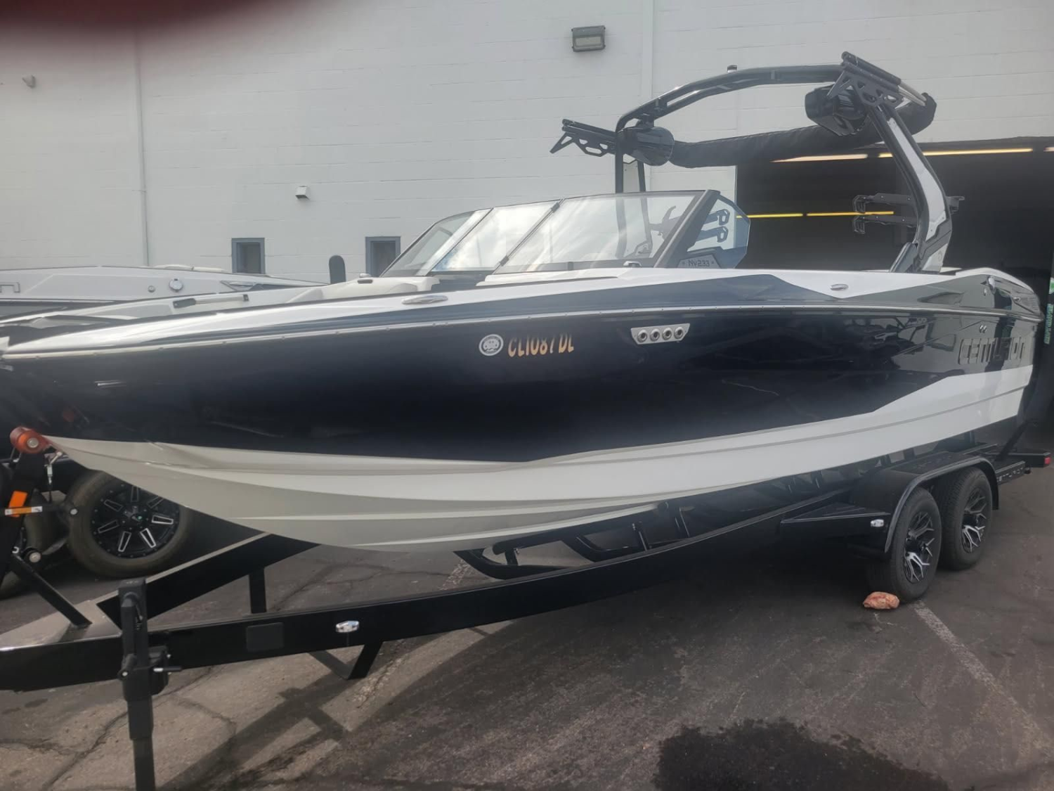 2025 Centurion NV233