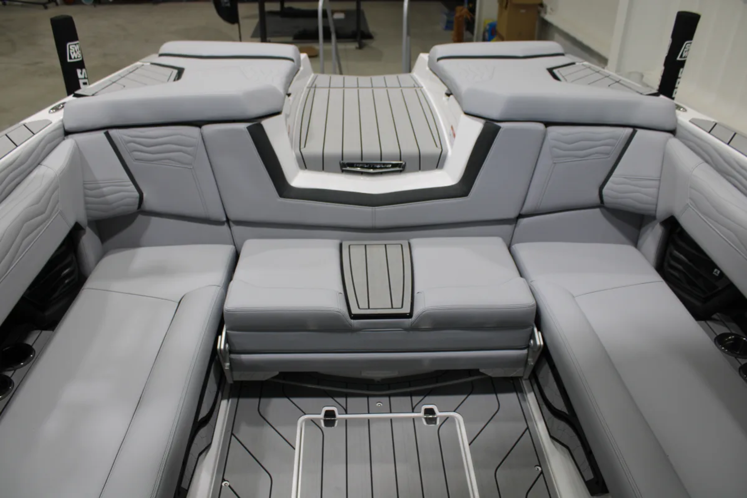 2026 Nautique G25 