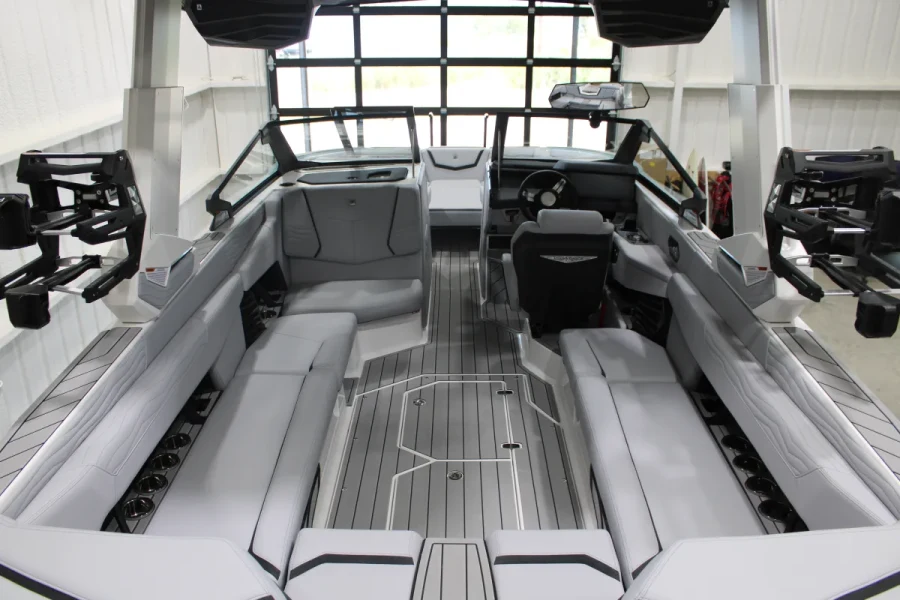2026-nautique-g25-142500-image7.webp