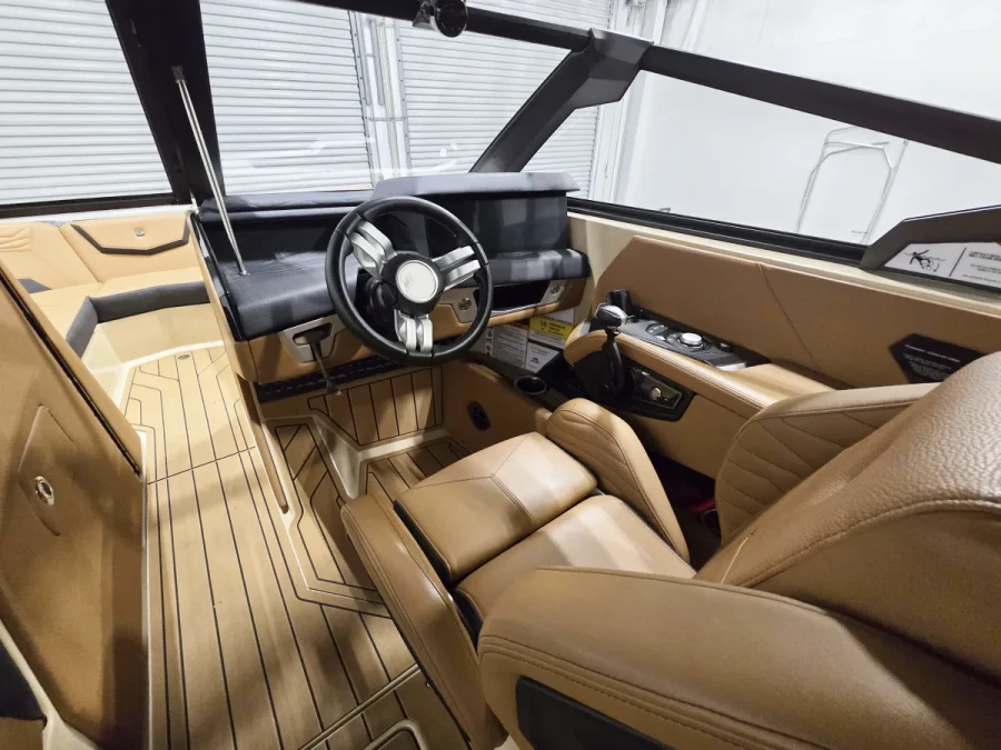 2026-nautique-g23-142506-image9.webp