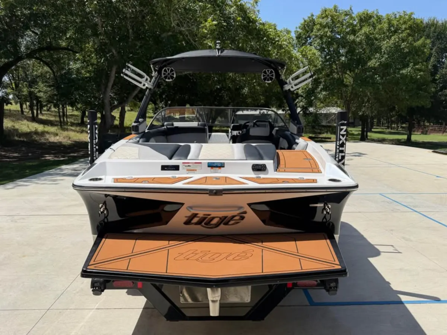 2019 Tige Boats R22