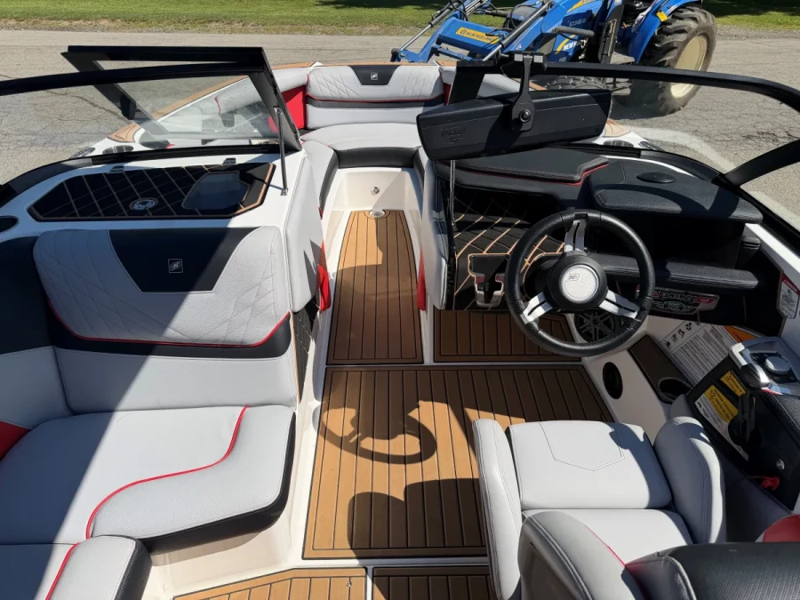2020-nautique-gs20-142511-image8.webp