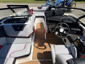 2020-nautique-gs20-142511-image8.webp