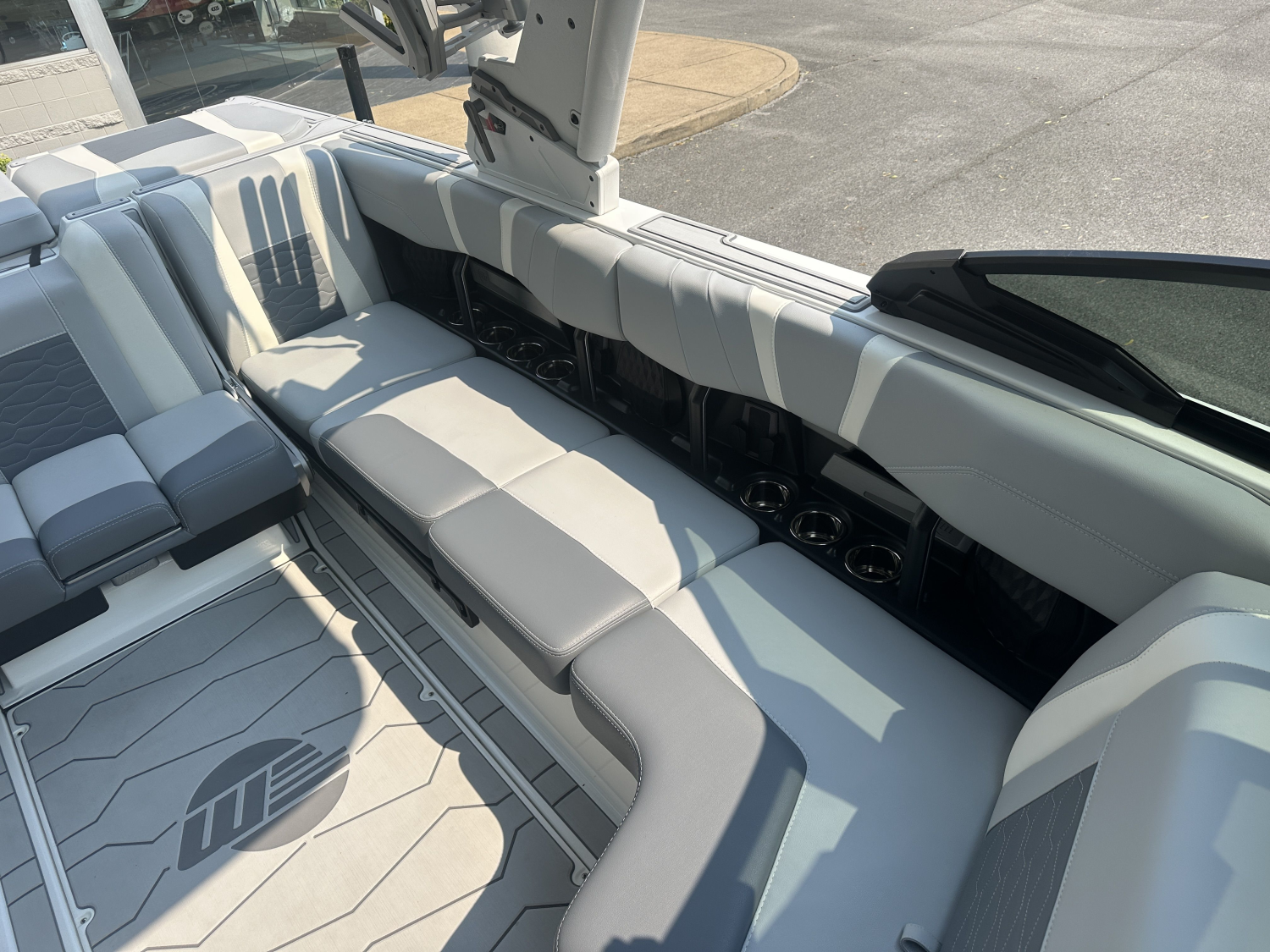 2024 Malibu 23 MXZ