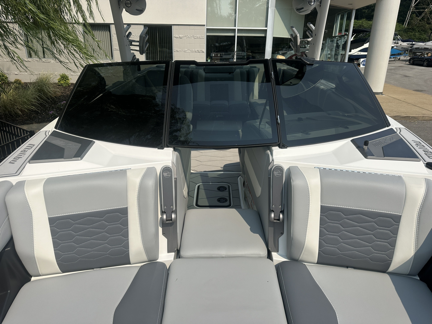 2024 Malibu 23 MXZ
