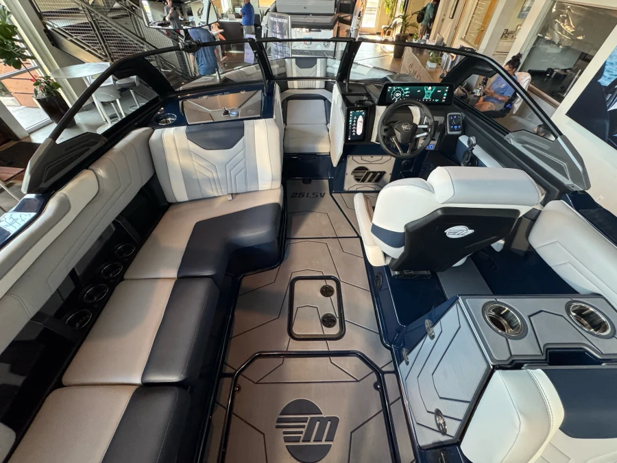 2026-malibu-wakesetter-25-lsv-142527-image10