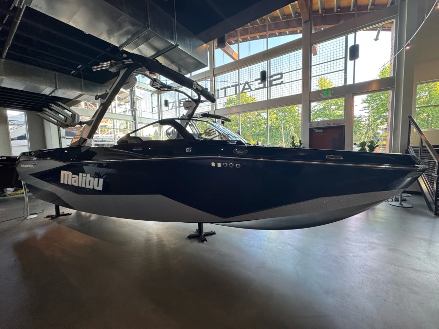 2026-malibu-wakesetter-25-lsv-142527-image3