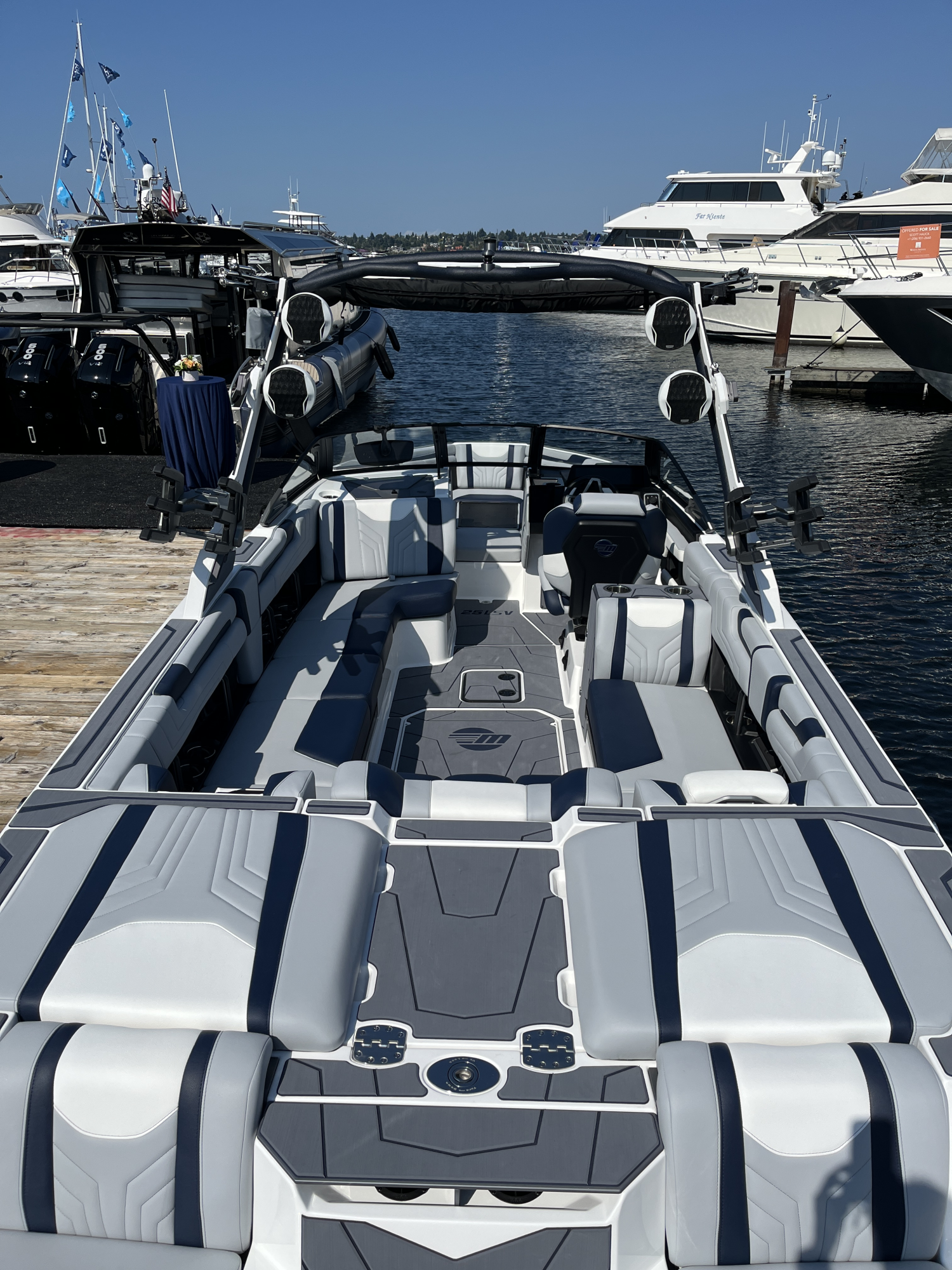 2026 Malibu 25LSV