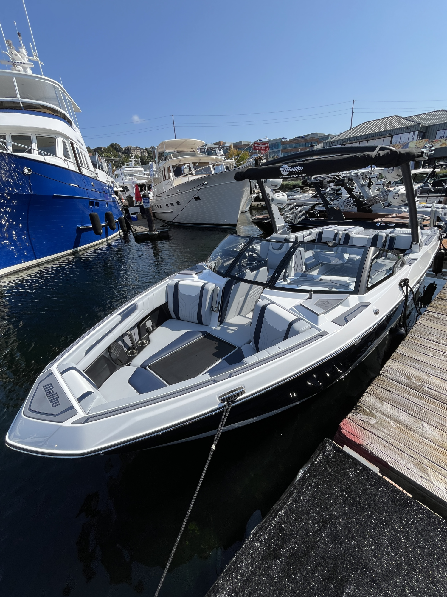2026 Malibu 25LSV