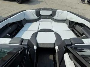 2027-mastercraft-x23-142535-image14