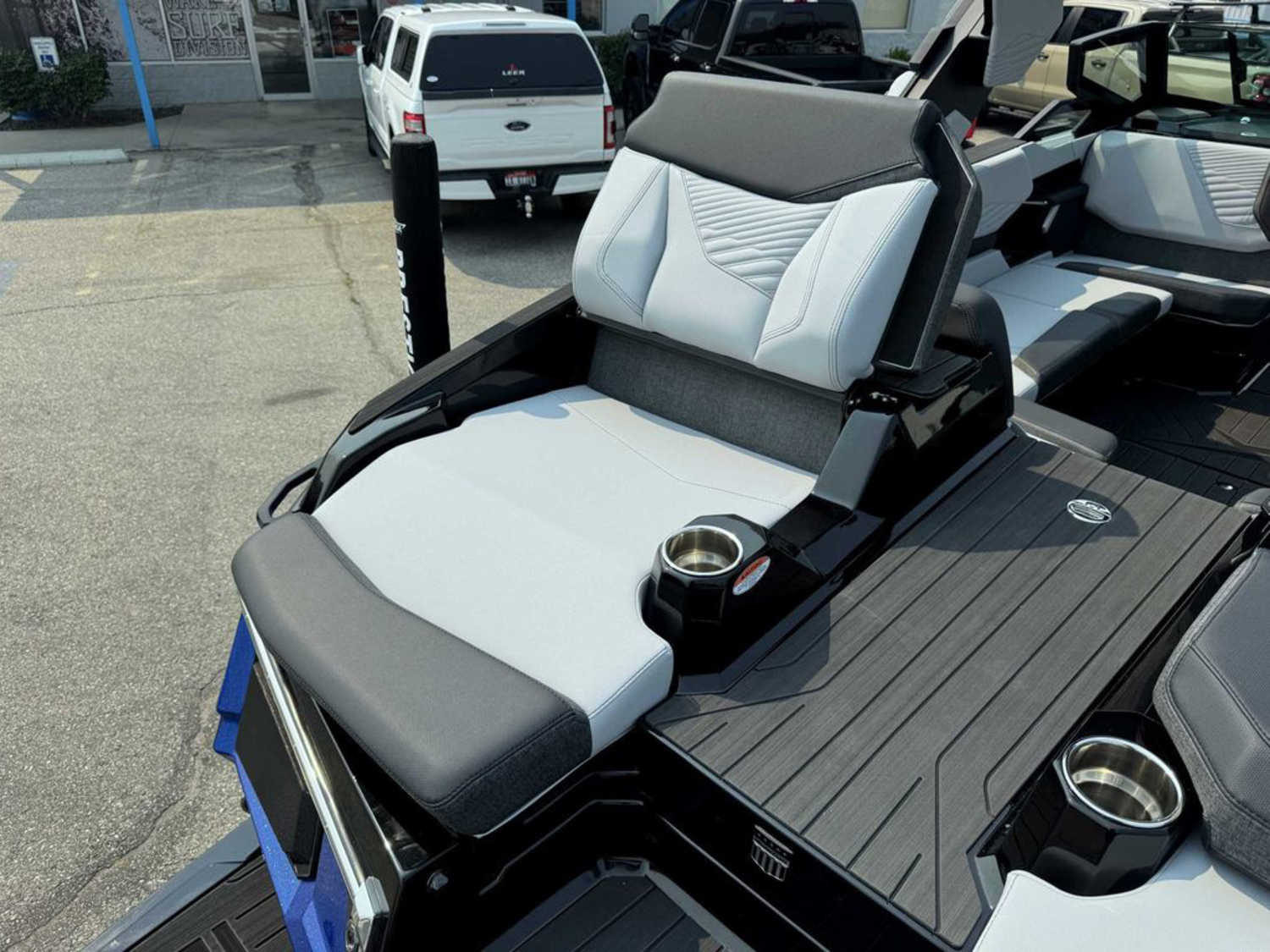 2027 Mastercraft X23