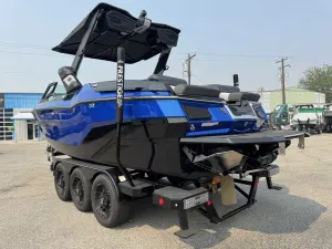 2027-mastercraft-x23-142535-image8