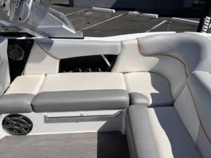 2016-mastercraft-x23-142538-image17