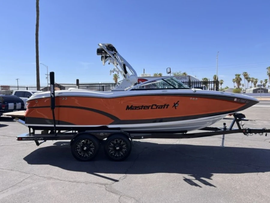 2016-mastercraft-x23-142538-image5