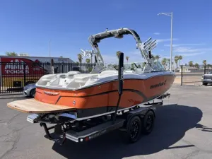 2016-mastercraft-x23-142538-image6