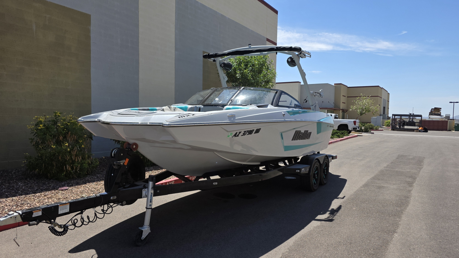 2022 Malibu Boats 23 MXZ
