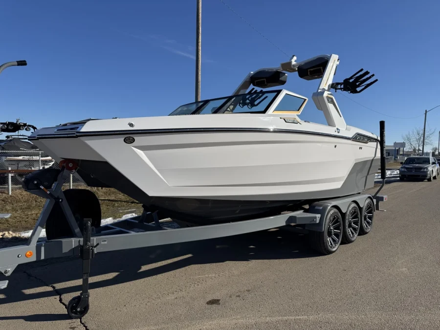 2025-mastercraft-x-star-142556-image1.webp