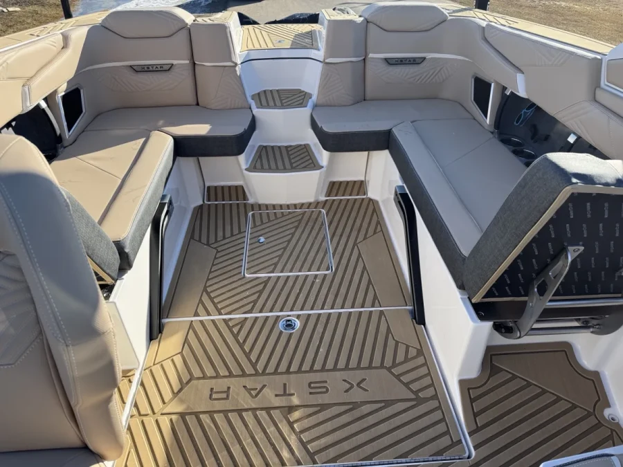 2025-mastercraft-x-star-142556-image3.webp