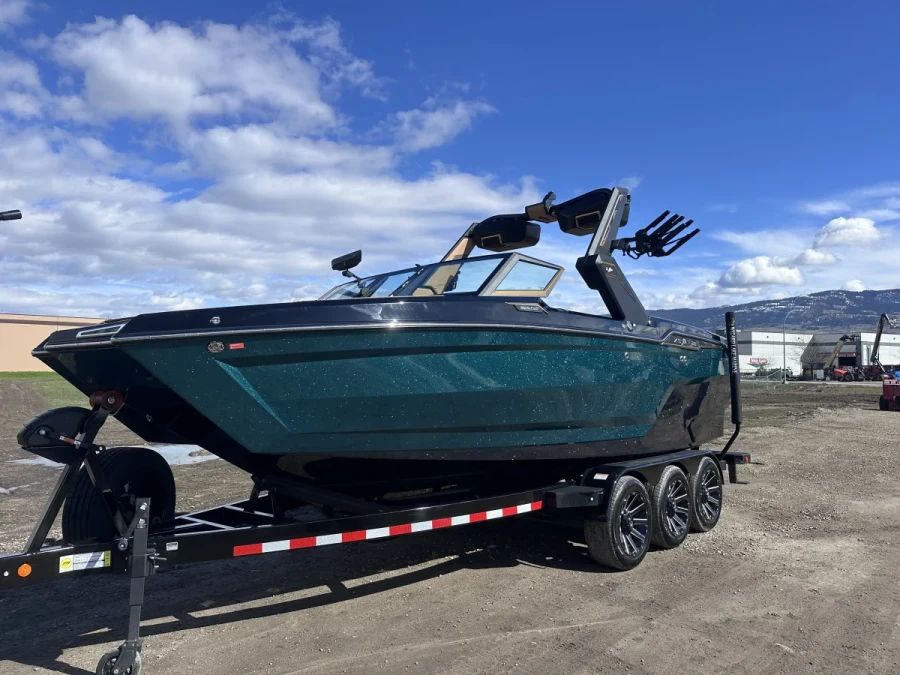 2025-mastercraft-x-star-142564-image1.webp