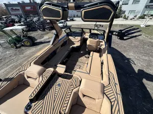2025-mastercraft-x-star-142564-image4.webp